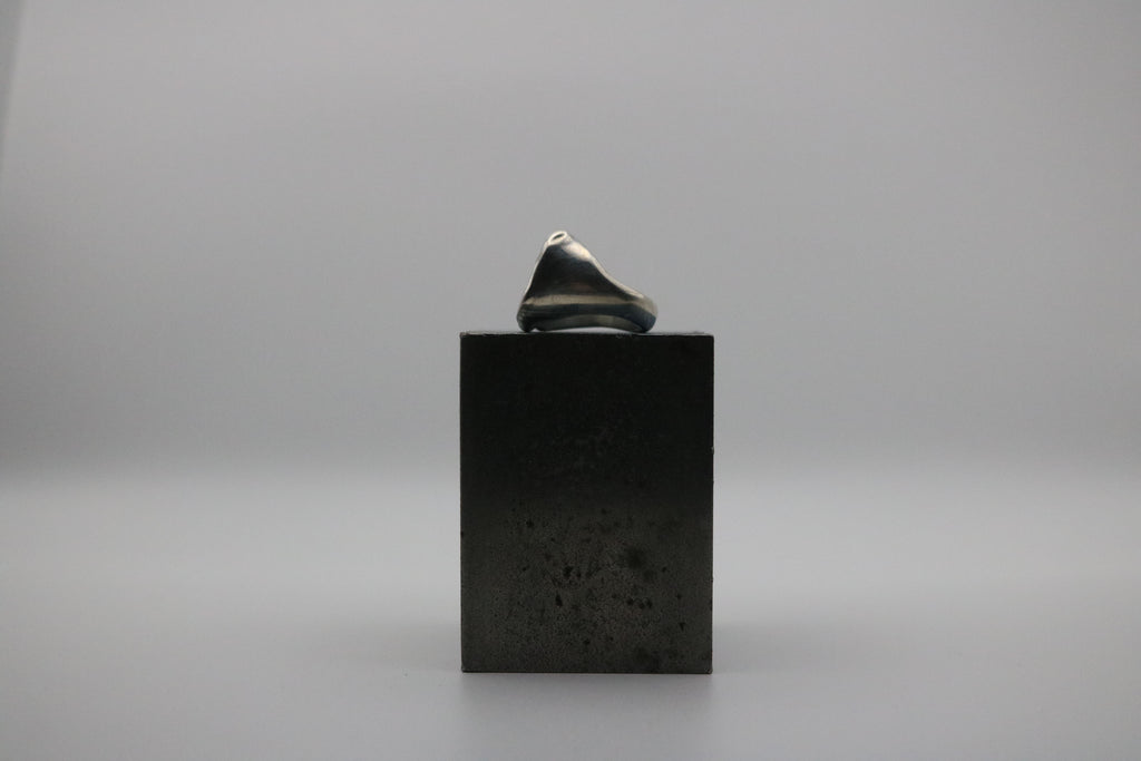 Abstract Signet