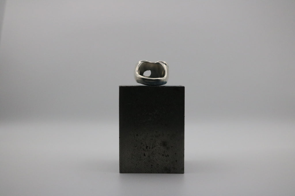 Abstract Signet